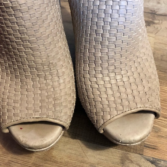 Ugg | Fawn Hamra Wedged Booties - Picture 4 of 8